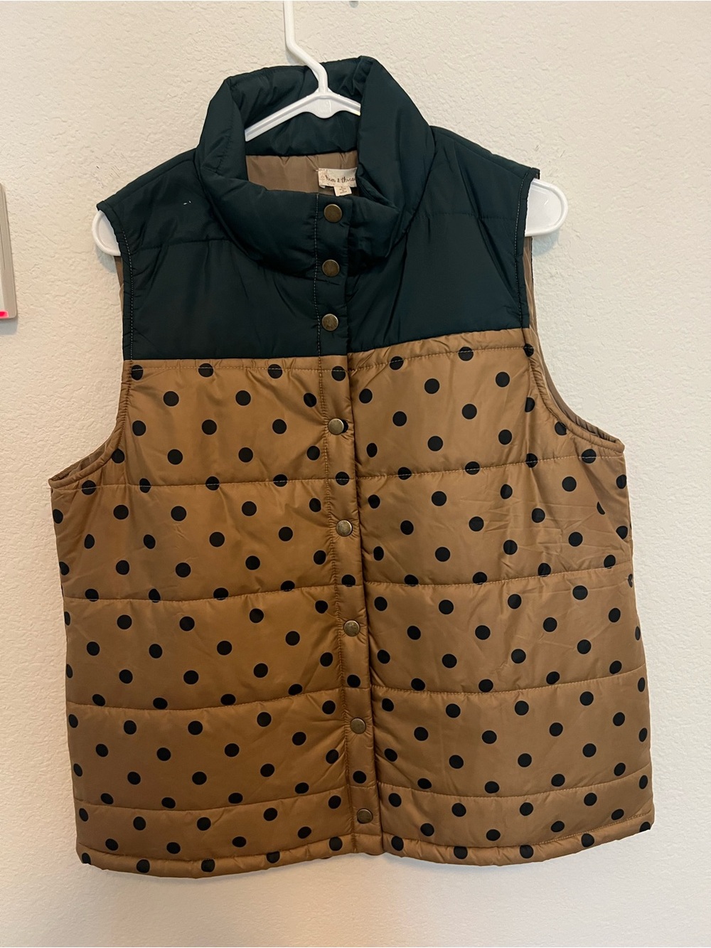 NWT Woman’s Hem & Thread Gold and Blue Quilted Vest